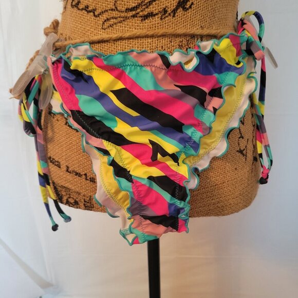 NWT Woman's colorful bikini set. Size Med. - Picture 3 of 9